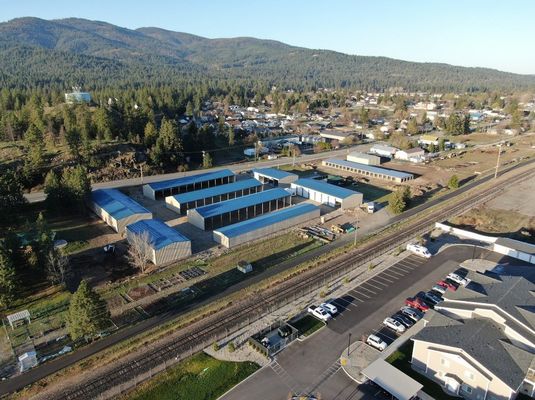 Προσαρμοσμένο Prefab House Steel δομή Αποθήκη με C.Z σχήμα Steel Channel Purlin