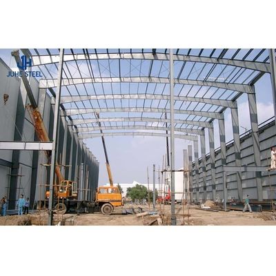 Ανθεκτικό πρότυπο GB Q235B Q355B Προσυσκευασμένα κτίρια από χάλυβα για εργοστάσια αποθεμάτων