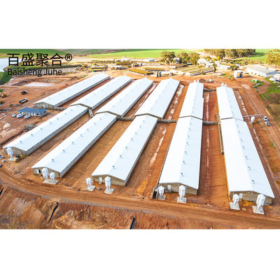 Steel Grade Cow Farm Structure Warehouse Building For Welding And Durable Processing Service Το κτίριο είναι κατασκευασμένο από χάλυβα και είναι γεμάτο με χάλυβα.