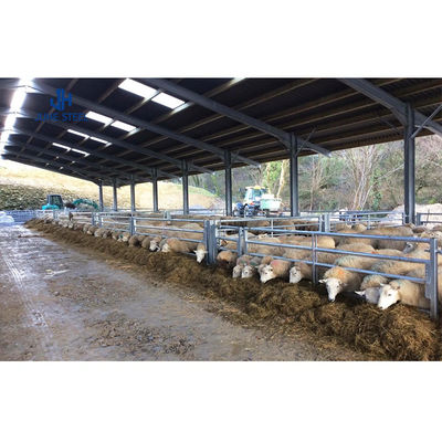 Καθαρό άνθρακα Q235/Q345 Χάλυβα άλογα αποθήκες Prefab Χάλυβα άλογο στάβλος