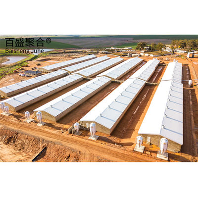 Διάρθρωση πλέγματος μακράς διάστασης Q235/Q345 Χαμηλού άνθρακα χάλυβα Προσυσκευασμένη χάλυβα δομή αγελαδινό υπόστεγο